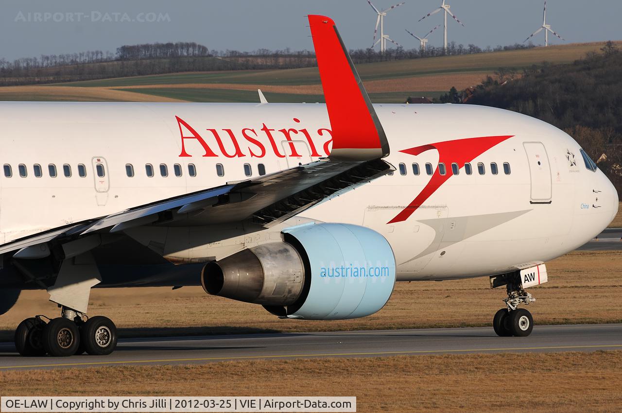 OE-LAW, 1992 Boeing 767-3Z9/ER C/N 26417, Austrian Airlines