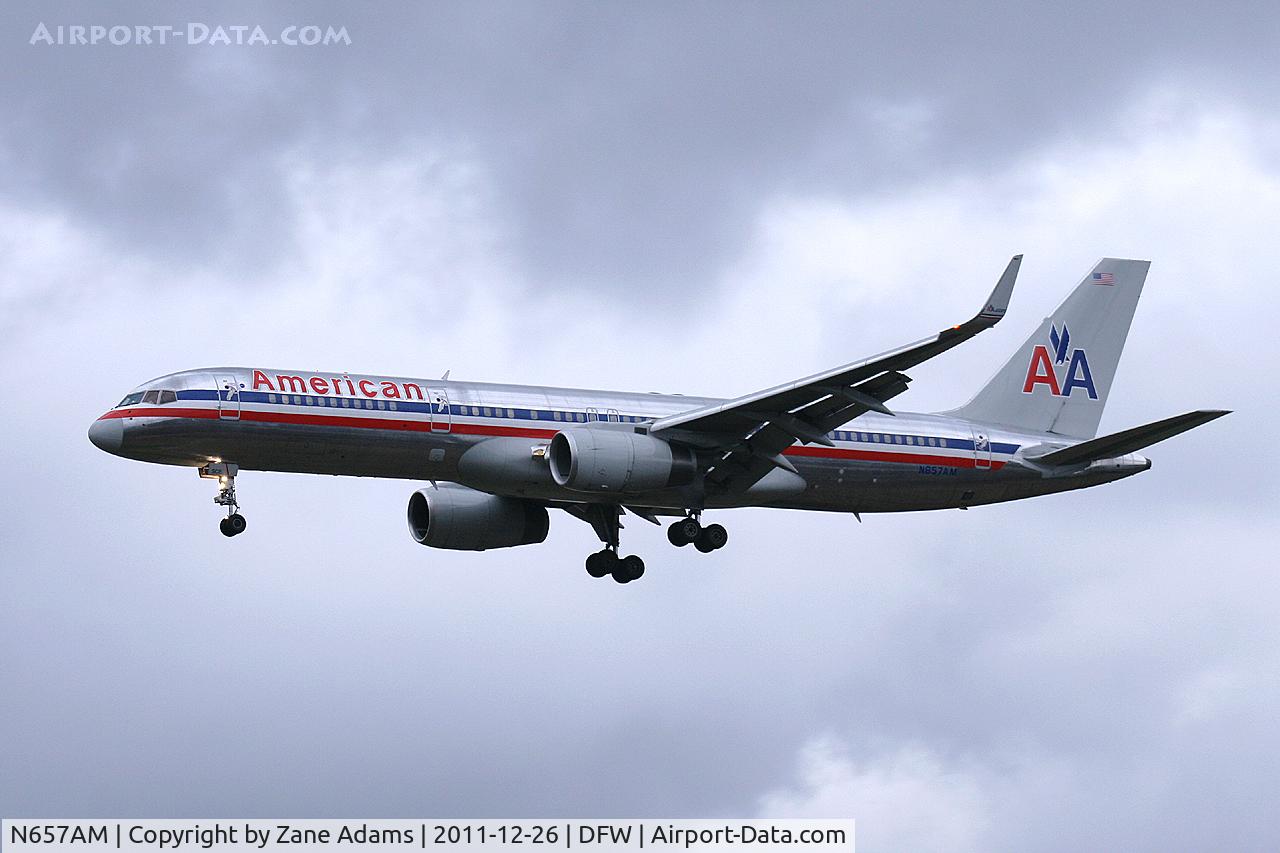 N657AM, 1991 Boeing 757-223 C/N 24615, At DFW Airport