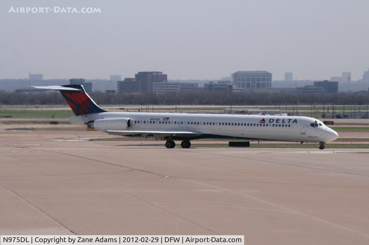 N975DL, 1991 McDonnell Douglas MD-88 C/N 53243, At DFW Airport