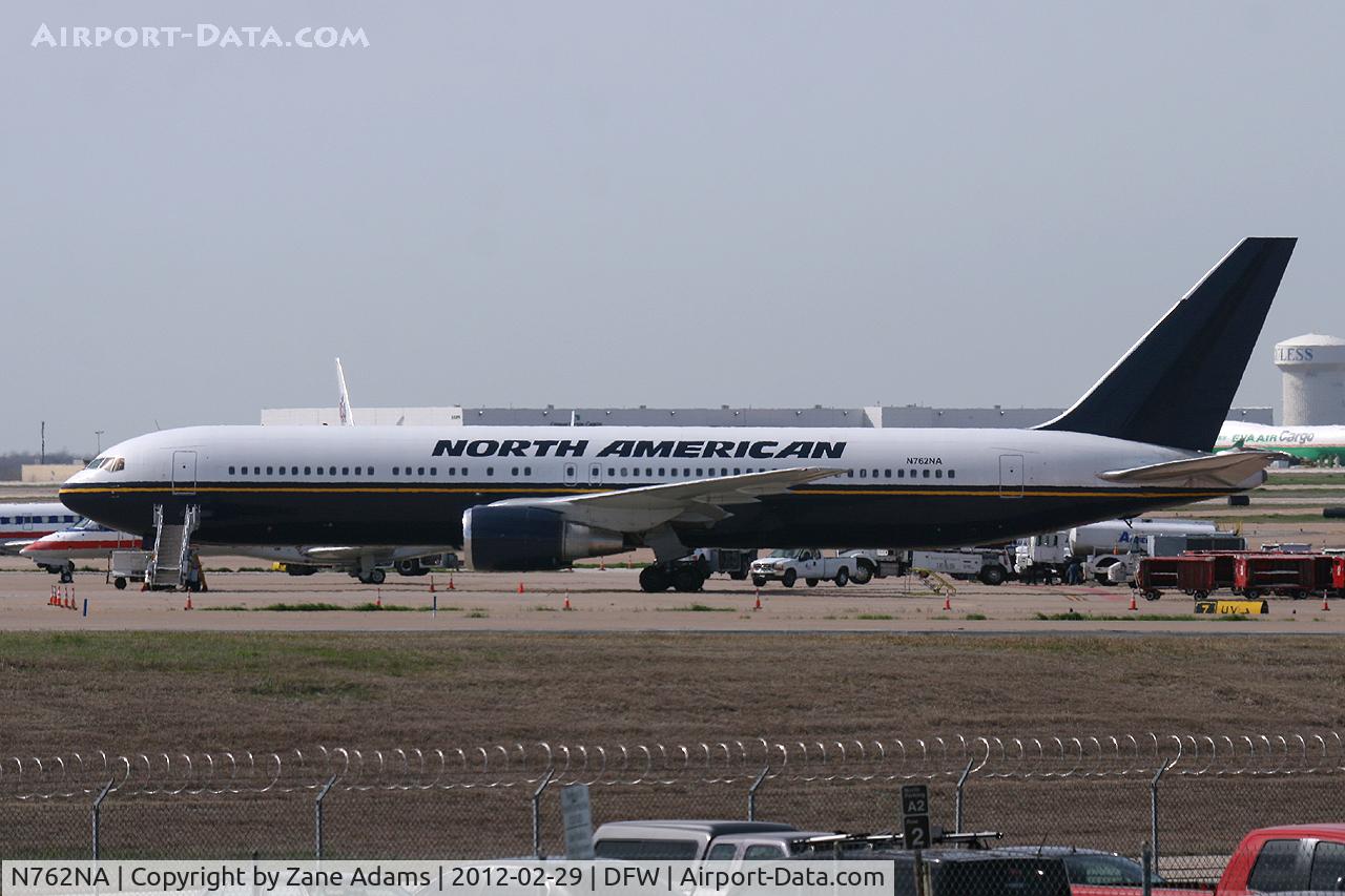 N762NA, 1992 Boeing 767-319/ER C/N 24876, At DFW Airport