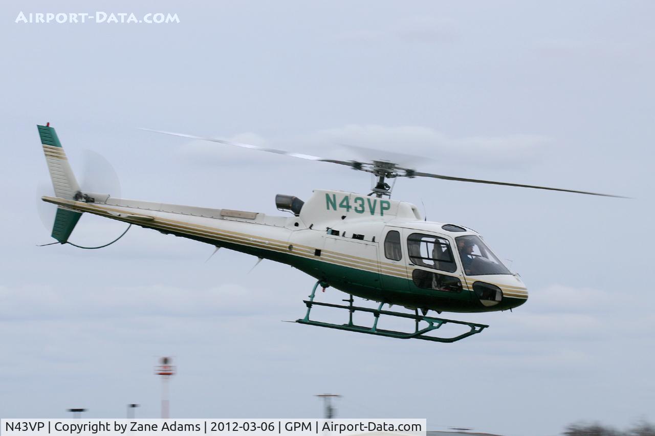 N43VP, 2000 Eurocopter AS-350B-3 Ecureuil Ecureuil C/N 3272, At Grand Prairie Municipal Airport