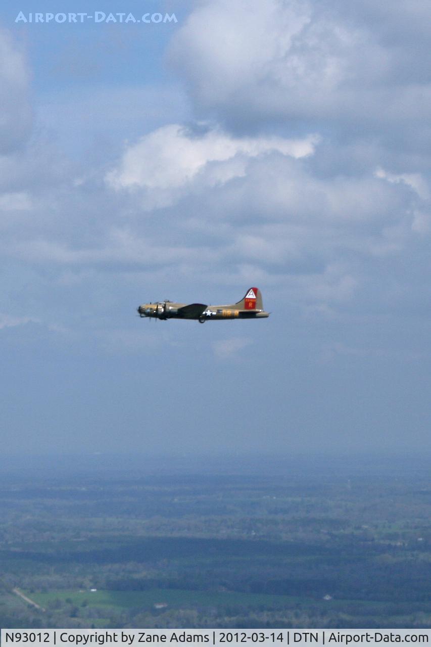 N93012, 1944 Boeing B-17G-30-BO Flying Fortress C/N 32264, Collings Foundation B-17 