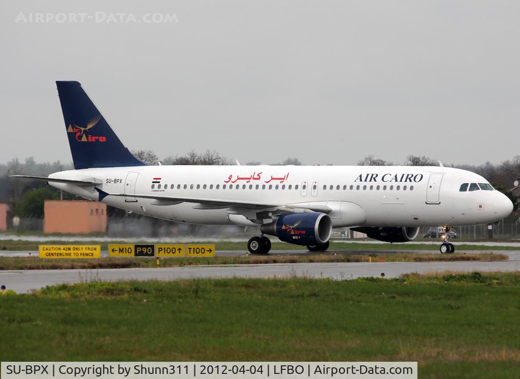 SU-BPX, 2007 Airbus A320-214 C/N 3323, Taxiing to the terminal...