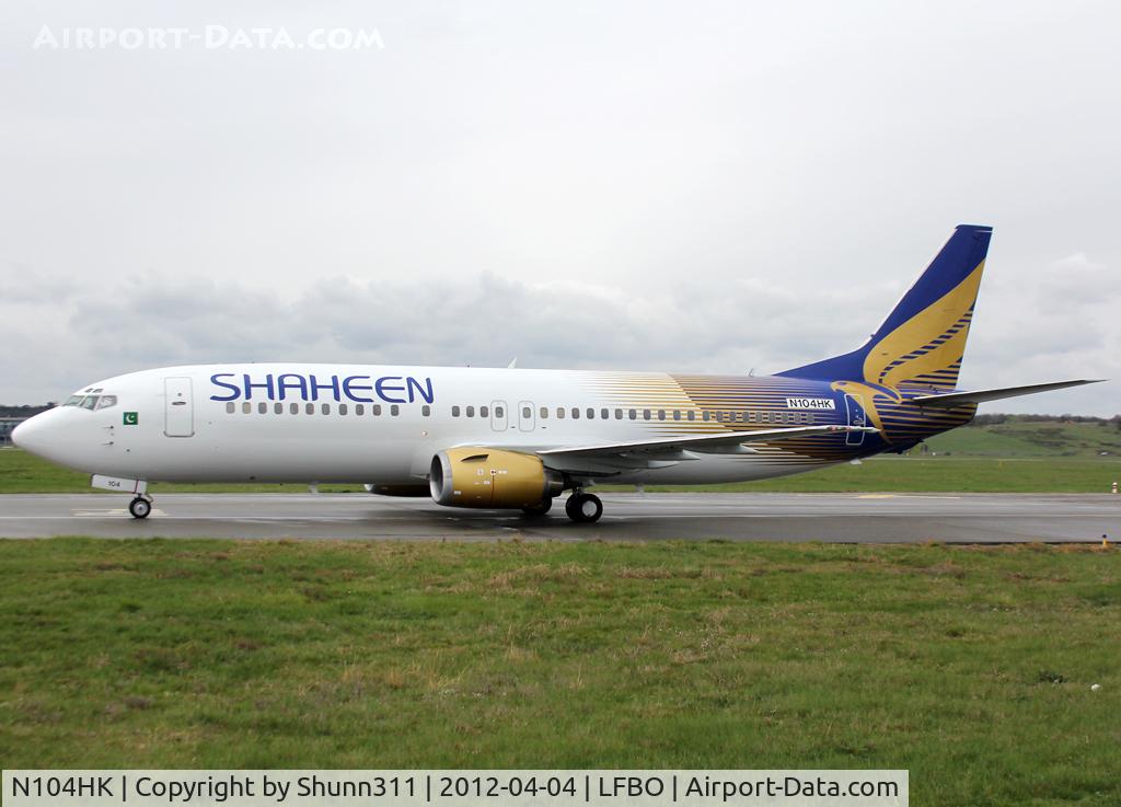 N104HK, 1992 Boeing 737-4H6 C/N 26465, Taxiing to the Terminal for refuelling and to continue his ferry flight to Pakistan. Re-rgd as AP-BJU since.
