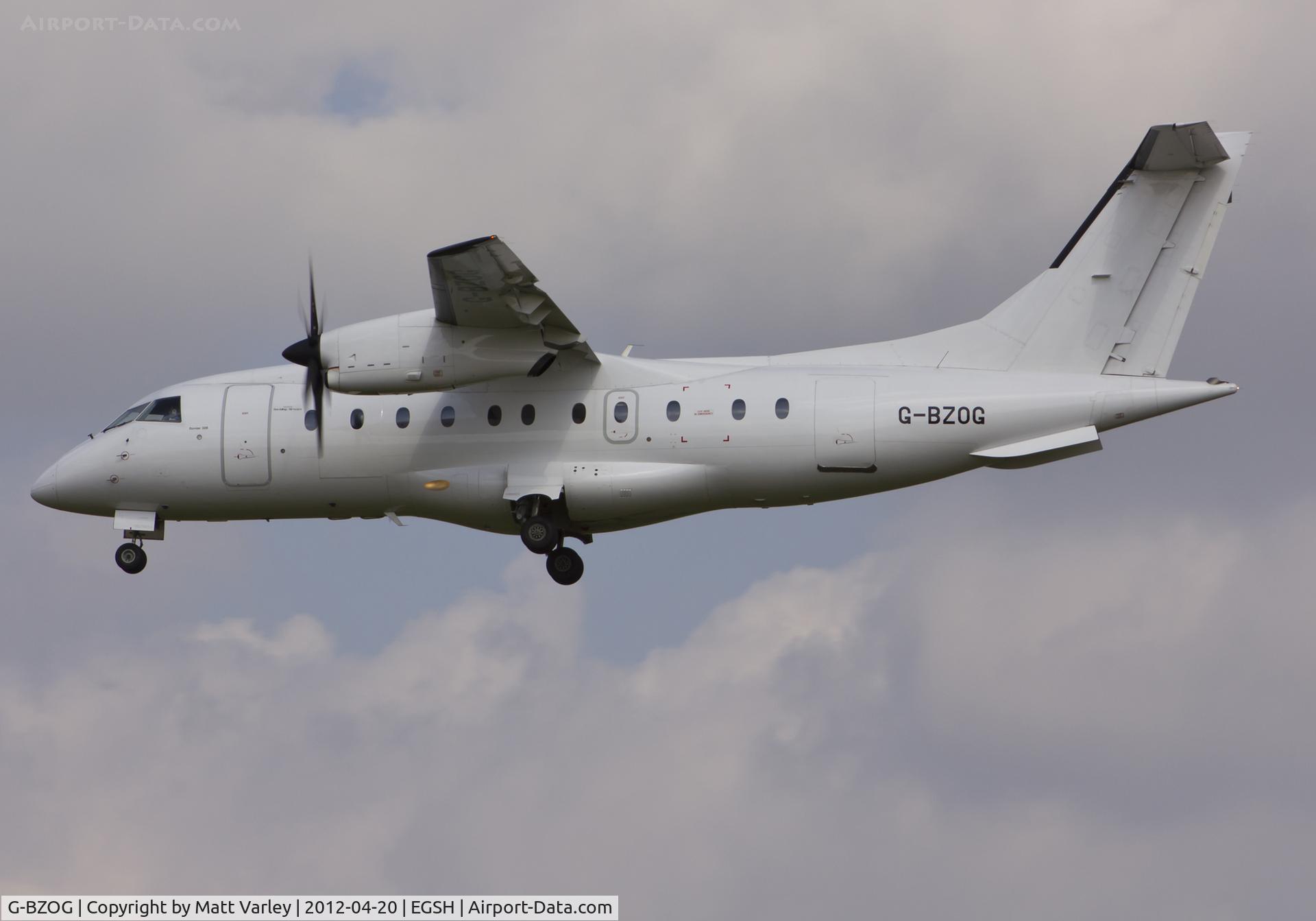 G-BZOG, 1998 Dornier 328-100 C/N 3088, Arriving at EGSH.