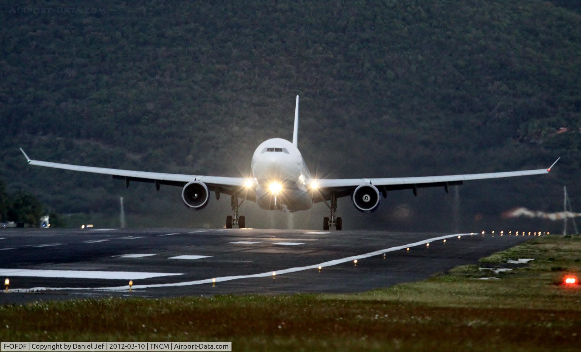 F-OFDF, 1999 Airbus A330-223 C/N 253, F-OFDF