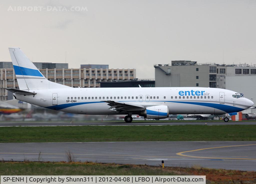 SP-ENH, 1997 Boeing 737-405 C/N 25795, Ready for take off rwy 32R