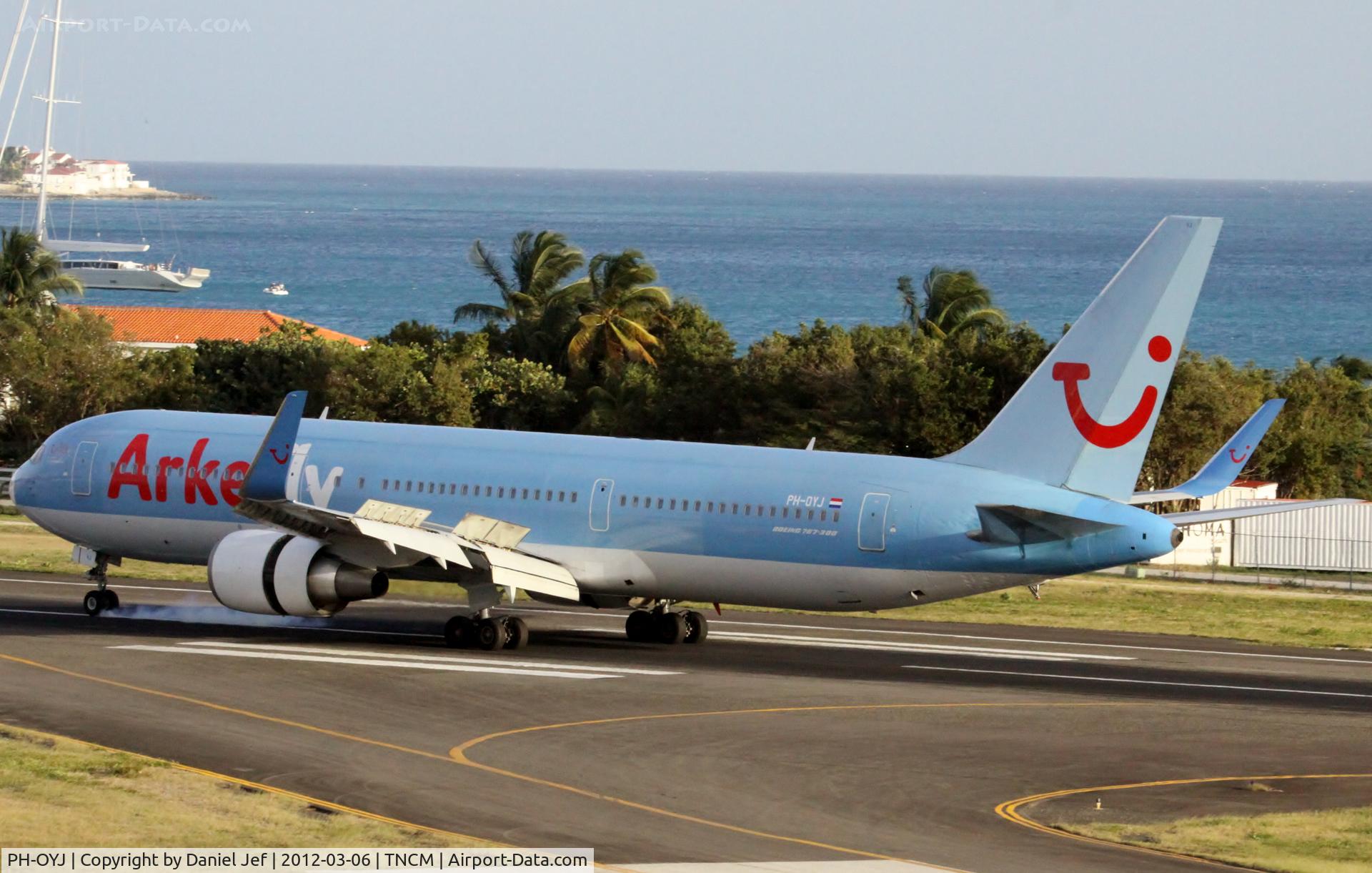 PH-OYJ, 2000 Boeing 767-304 C/N 29384, PH-OYJ
