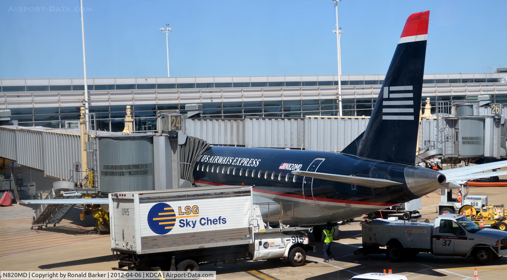 N820MD, 2004 Embraer 170SU (ERJ-170-100SU) C/N 17000041, DCA, VA