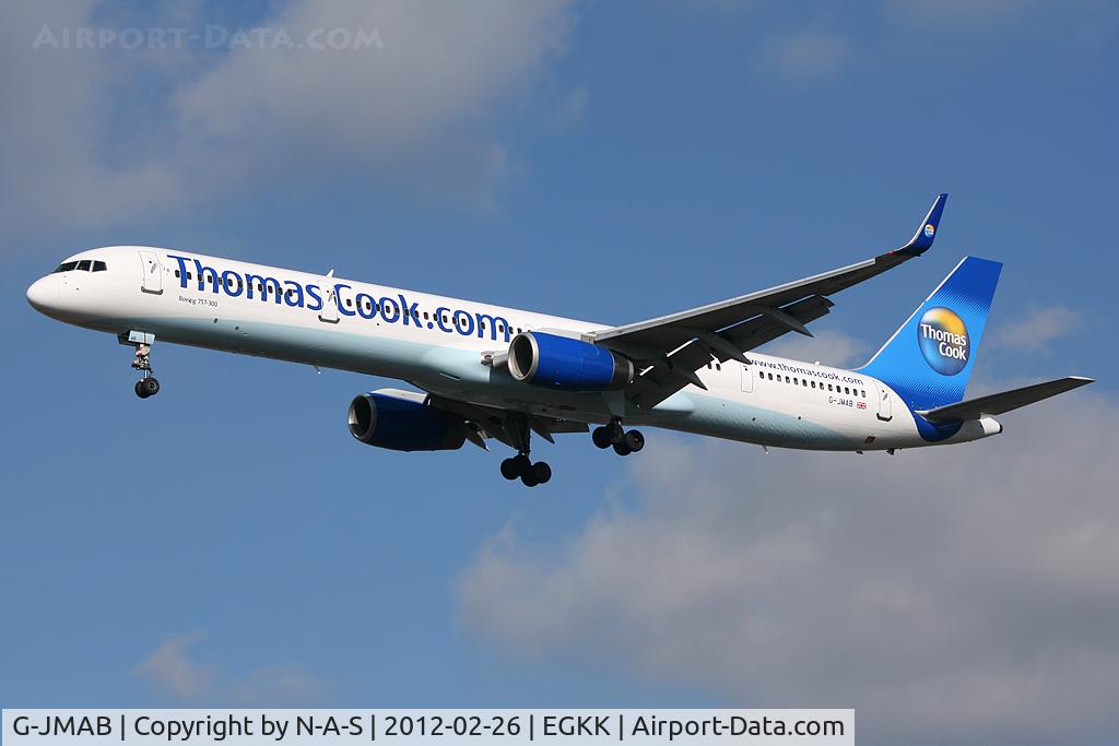G-JMAB, 2001 Boeing 757-3CQ C/N 32242, Short final