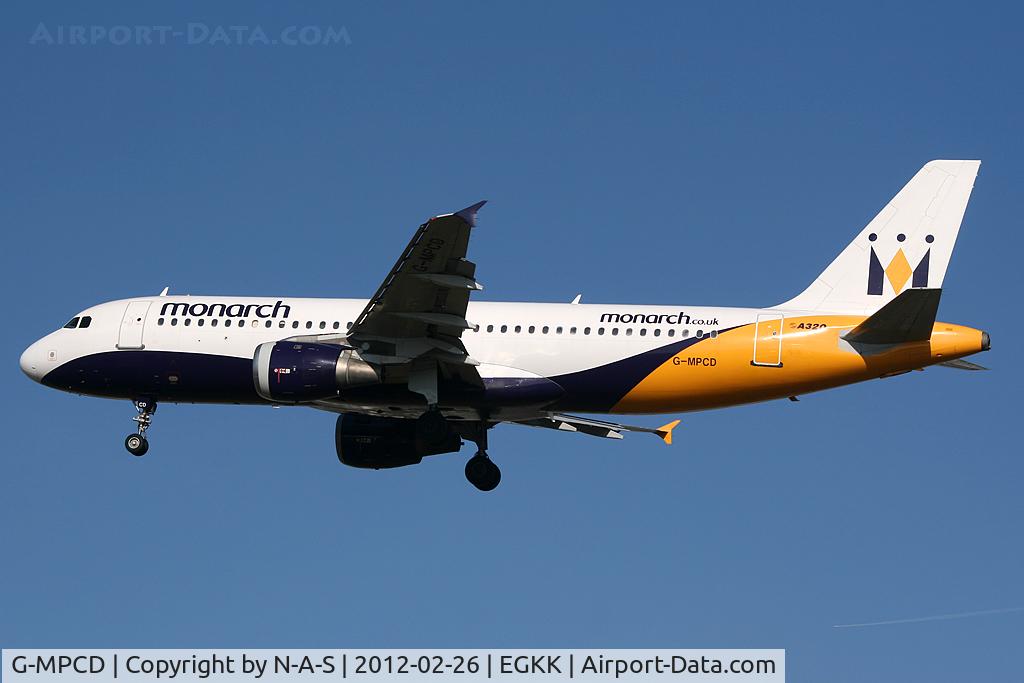 G-MPCD, 1994 Airbus A320-212 C/N 379, Short final