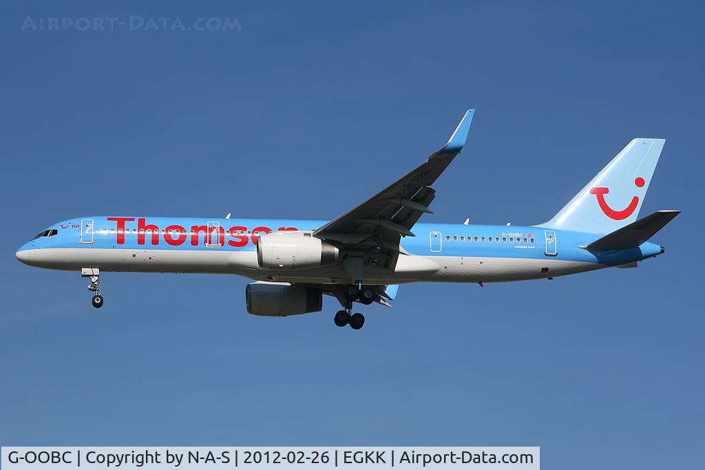 G-OOBC, 2003 Boeing 757-28A C/N 33098, Short final