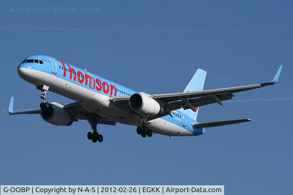 G-OOBP, 2000 Boeing 757-2G5 C/N 30394, Short final