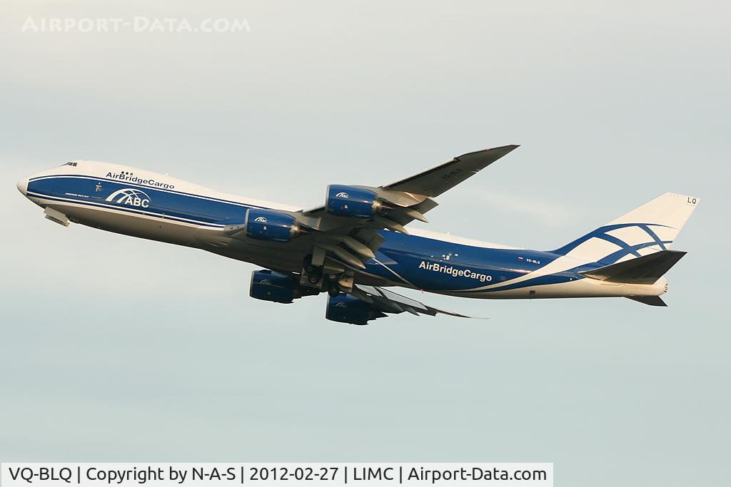 VQ-BLQ, 2011 Boeing 747-8HVF/SCD C/N 37581, Departing