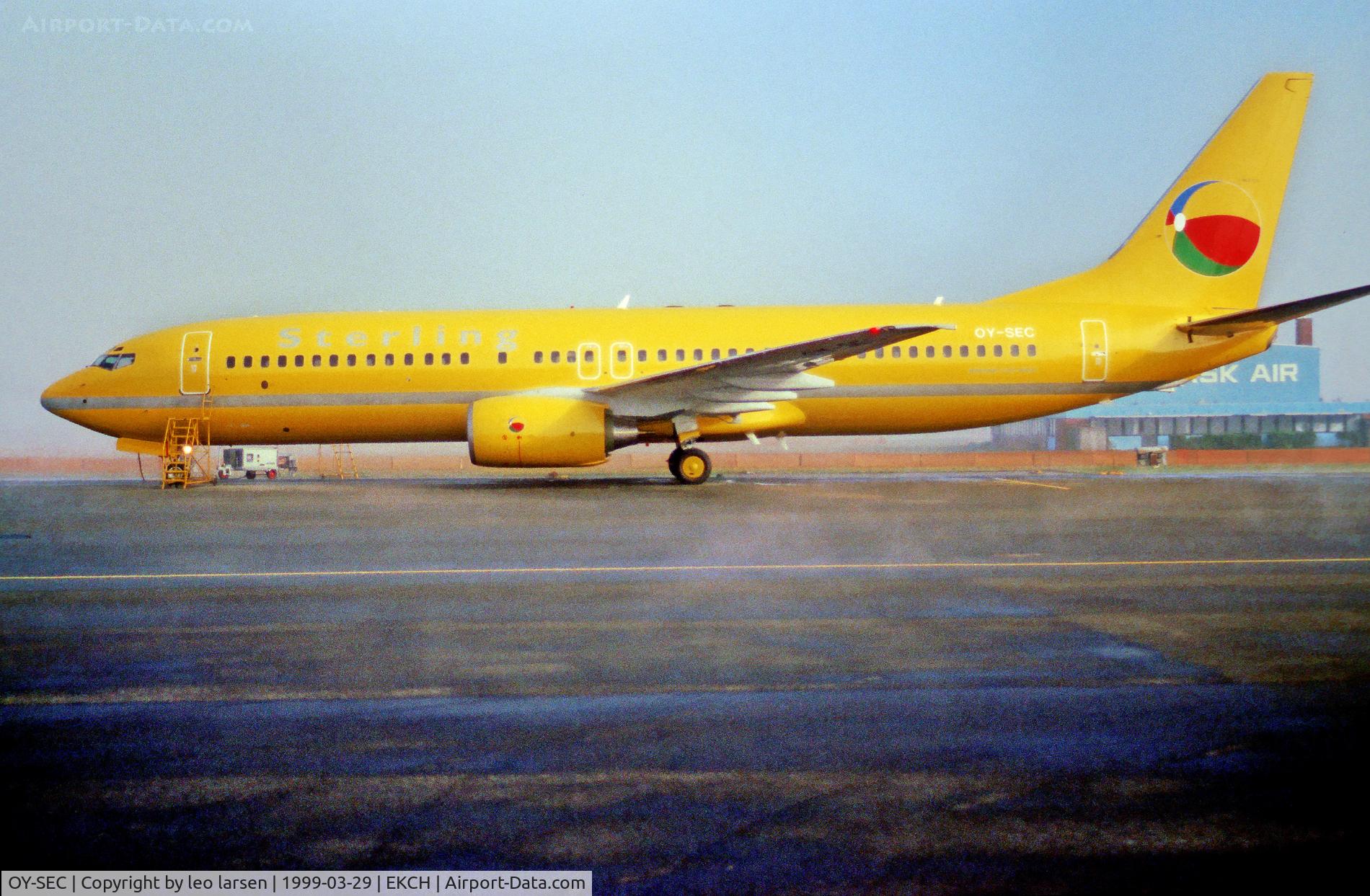 OY-SEC, 1999 Boeing 737-8Q8 C/N 28221, Copenhagen Kastrup 29.3.99