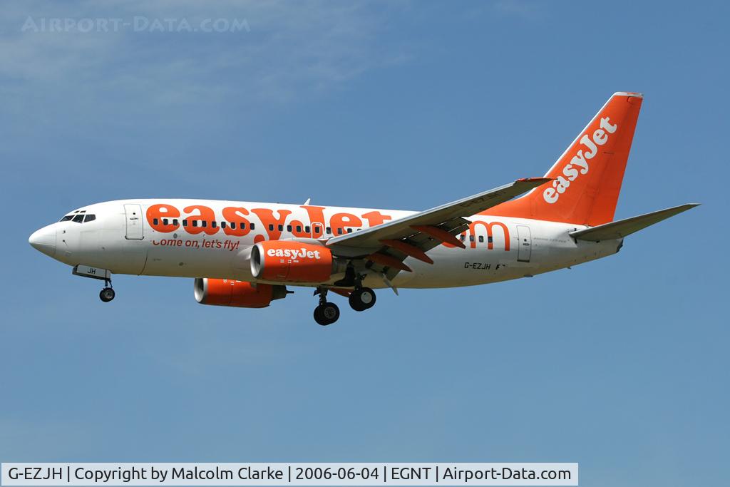 G-EZJH, 2001 Boeing 737-73V C/N 30240, Boeing 737-73V, on finals to 25, Newcastle Airport, June 2006.