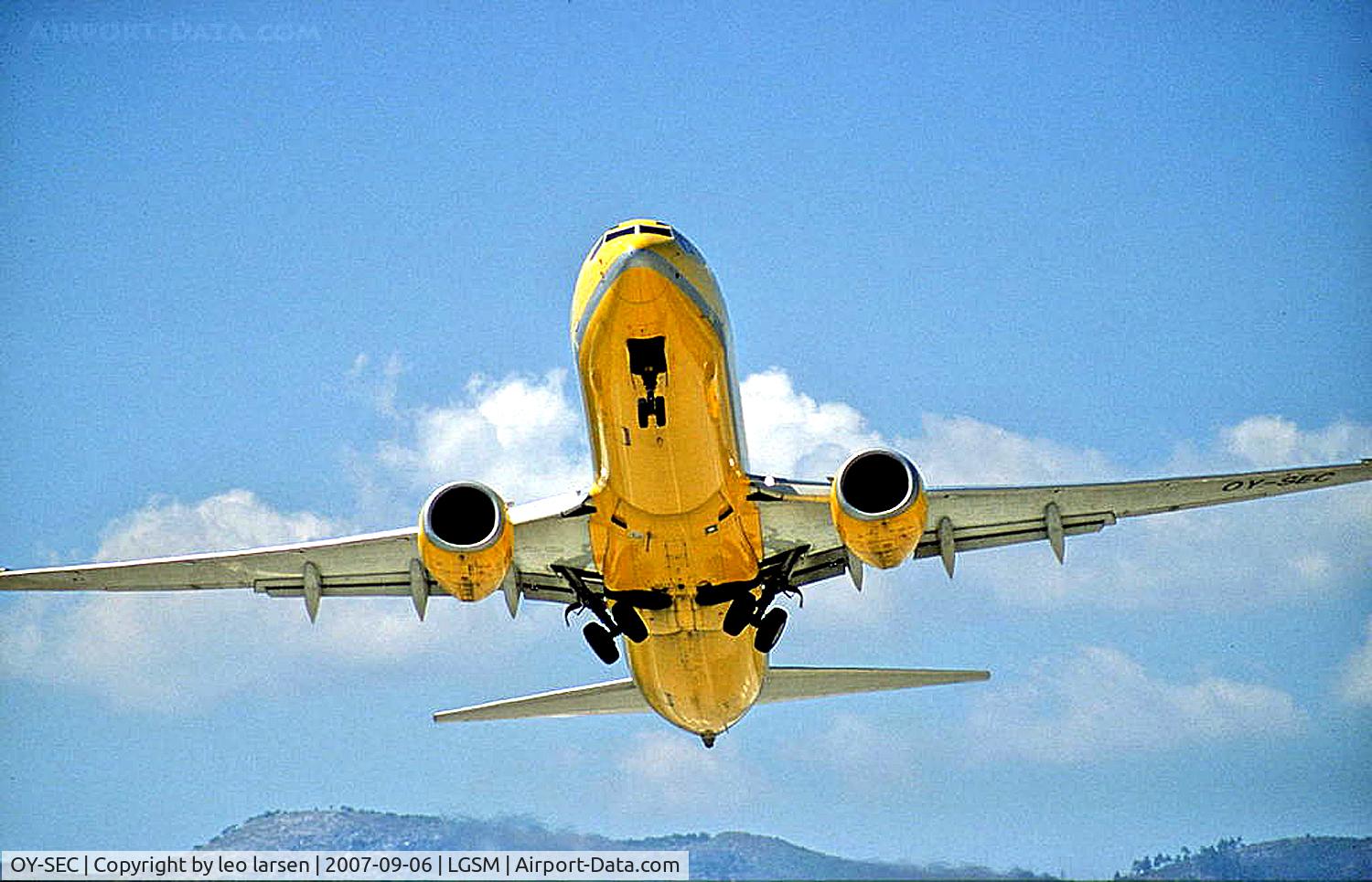 OY-SEC, 1999 Boeing 737-8Q8 C/N 28221, Samos Greece 6.9.07