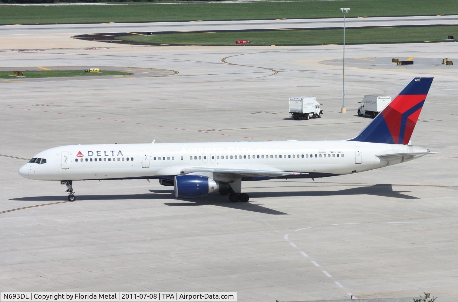 N693DL, 1998 Boeing 757-232 C/N 29725, Delta 757