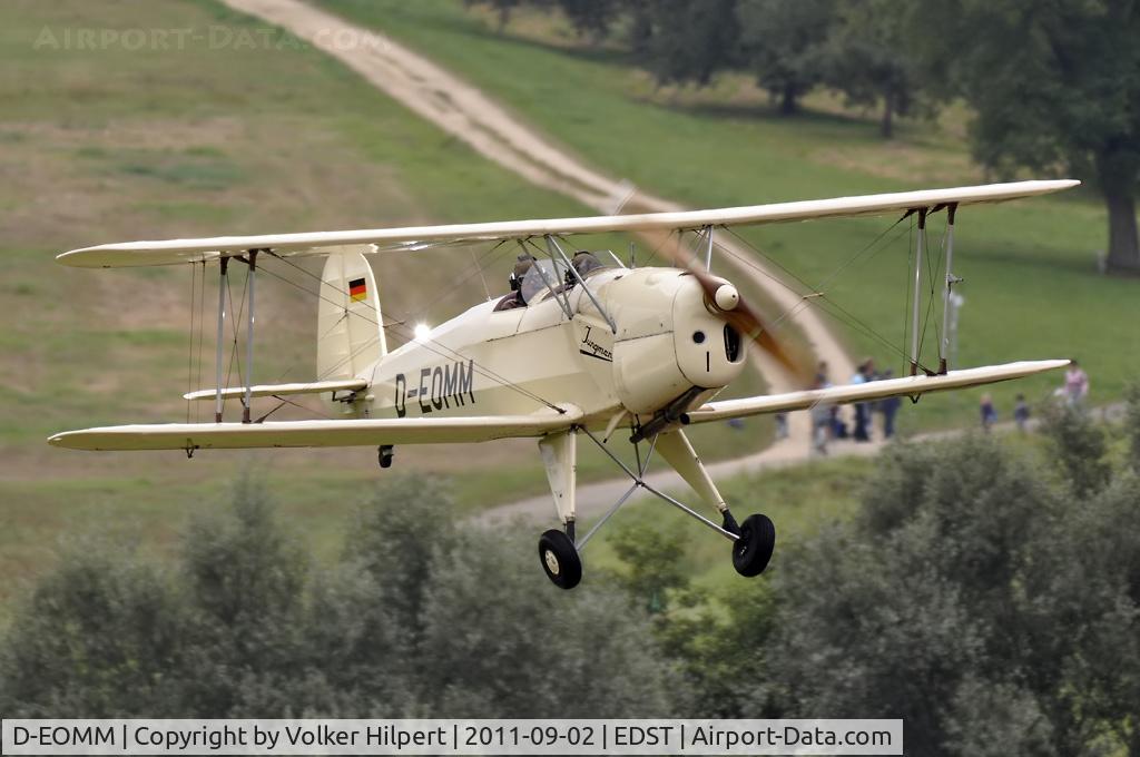 D-EOMM, 1954 CASA 1-131E Jungmann C/N 2001, Oldtimer Meeting Hahnweide 2011