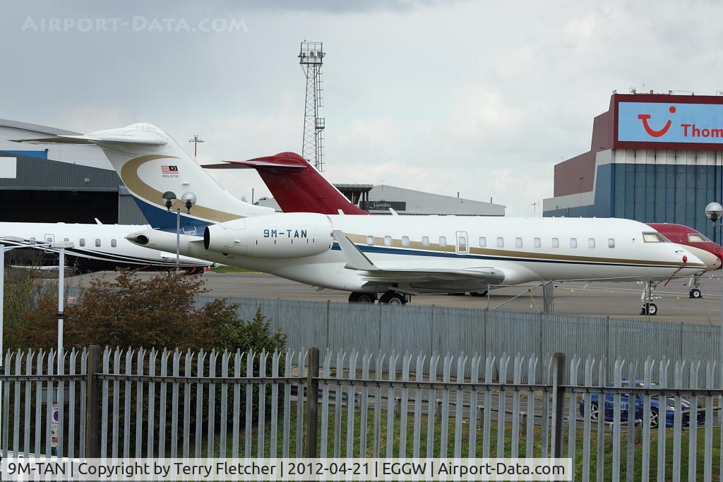 9M-TAN, 2010 Bombardier BD-700-1A11 Global 5000 C/N 9350, 2010 Bombardier BD-700 1A10 Global Express, c/n: 9350 at Luton