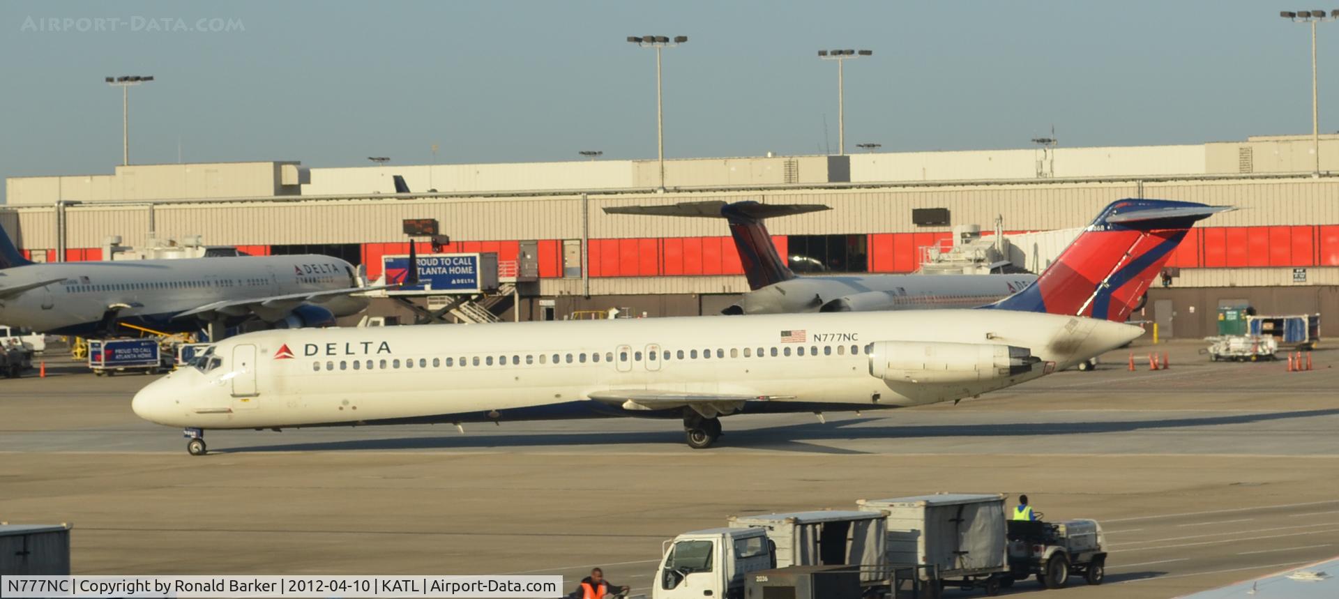 N777NC, 1979 McDonnell Douglas DC-9-51 C/N 47787, Taxi ATL