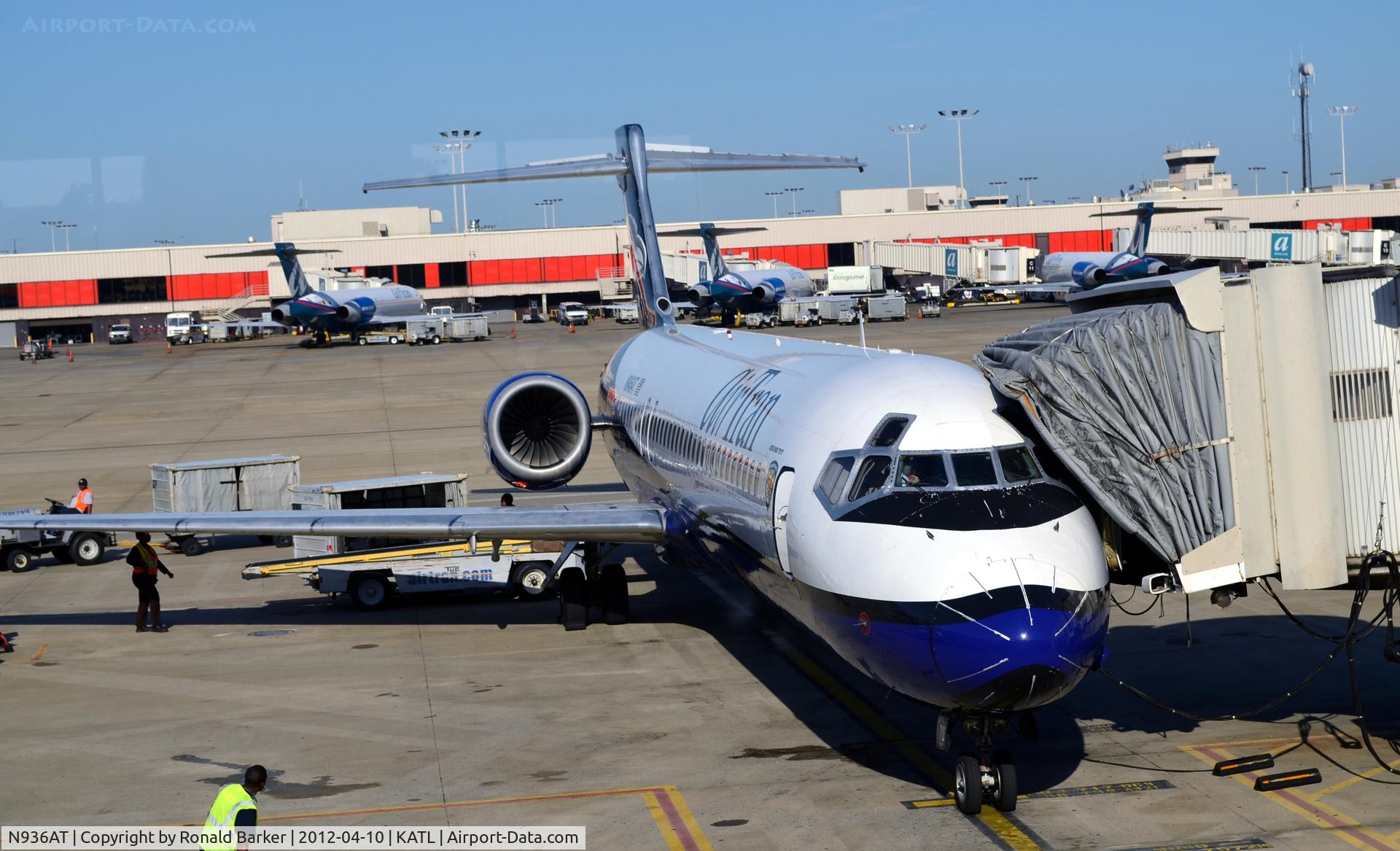 N936AT, 1999 Boeing 717-200 C/N 55058, ATL, GA