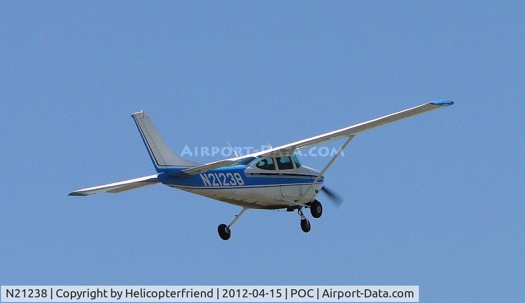 N21238, 1972 Cessna 182P Skylane C/N 18261508, Westbound after lift off