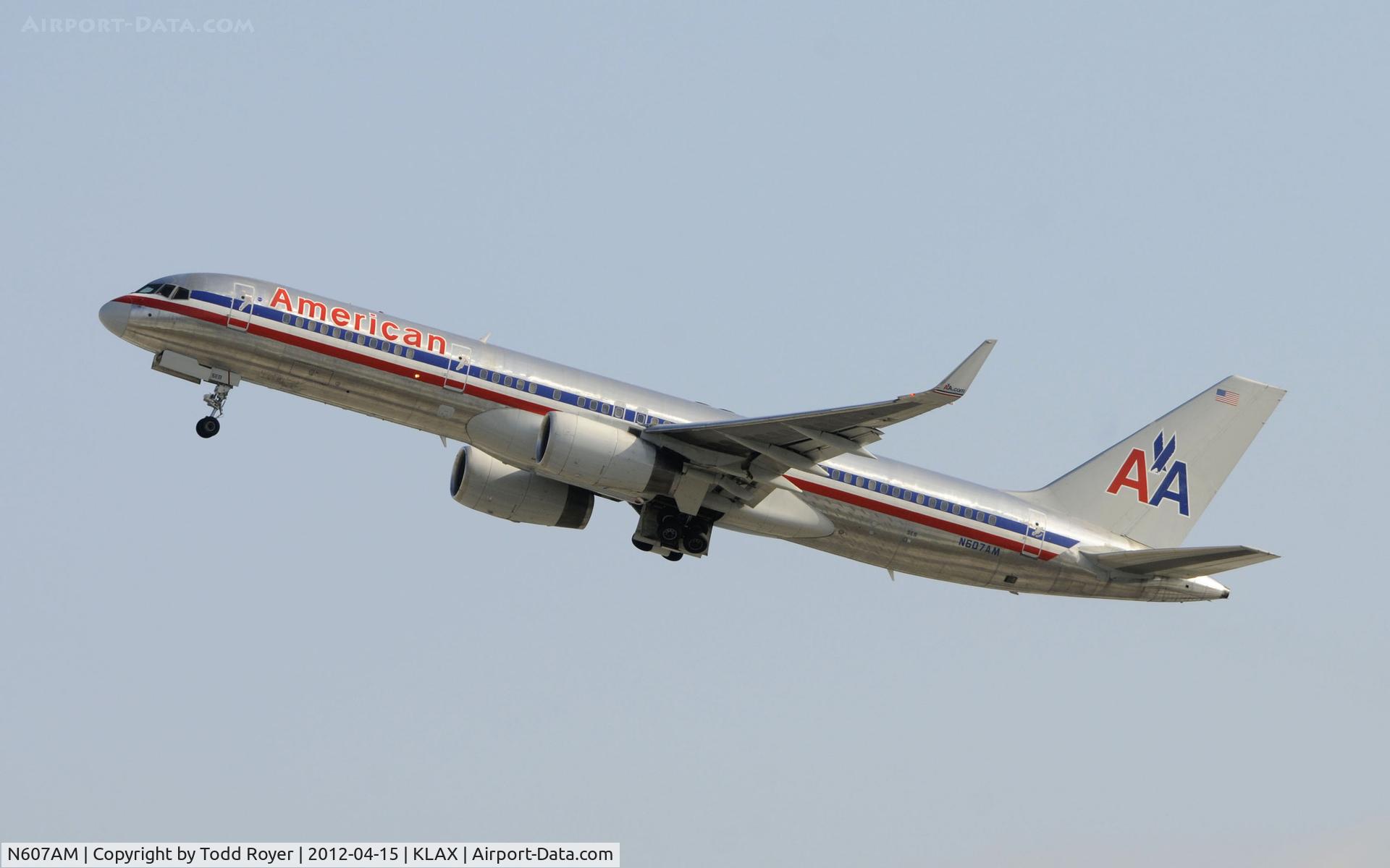 N607AM, 1996 Boeing 757-223 C/N 27058, Departing LAX on 25R