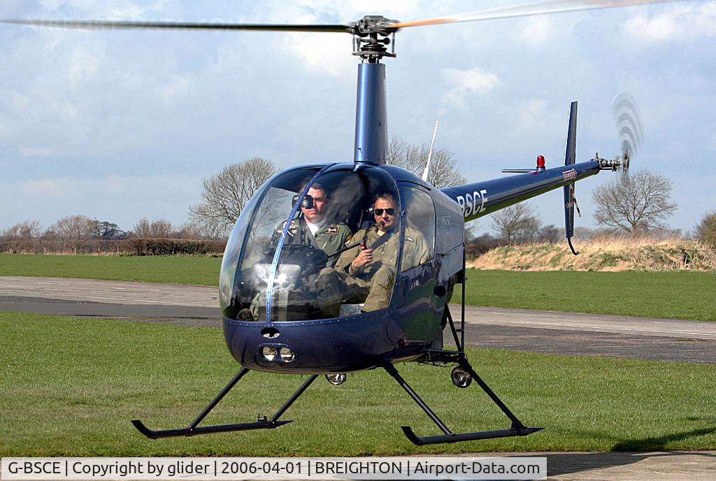 G-BSCE, 1989 Robinson R22 Beta C/N 1245, Pretty cosy in there!