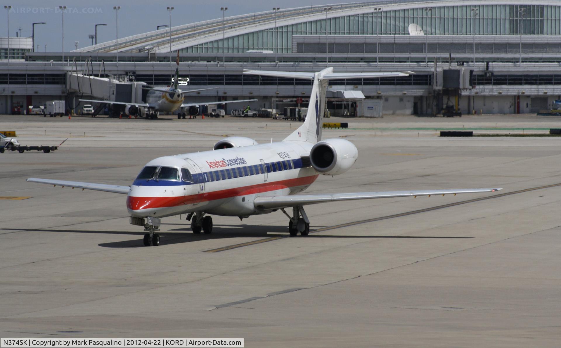 N374SK, 2001 Embraer ERJ-140LR (EMB-135KL) C/N 145544, EMB-135KL
