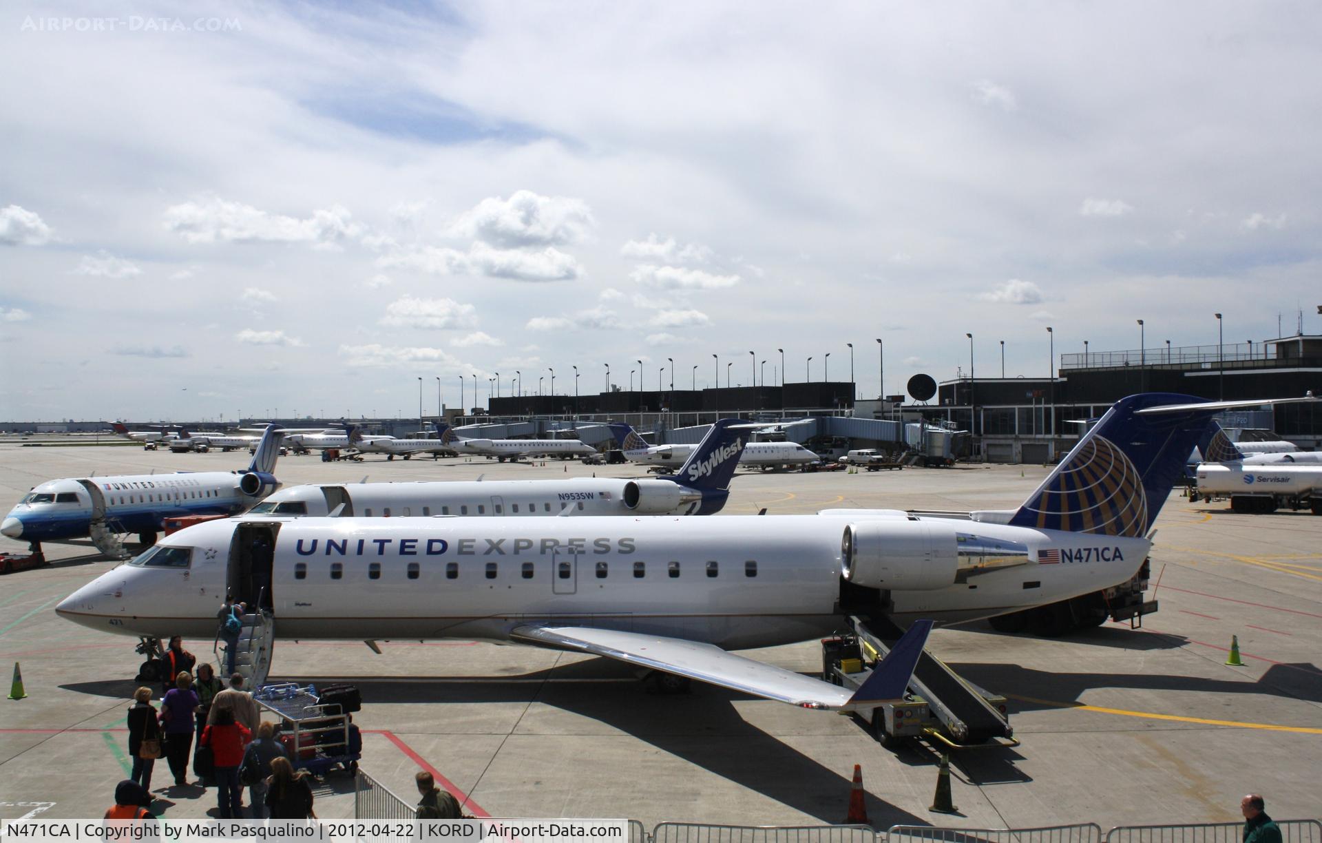 N471CA, 2002 Bombardier CRJ-200ER (CL-600-2B19) C/N 7655, CL-600-2B19