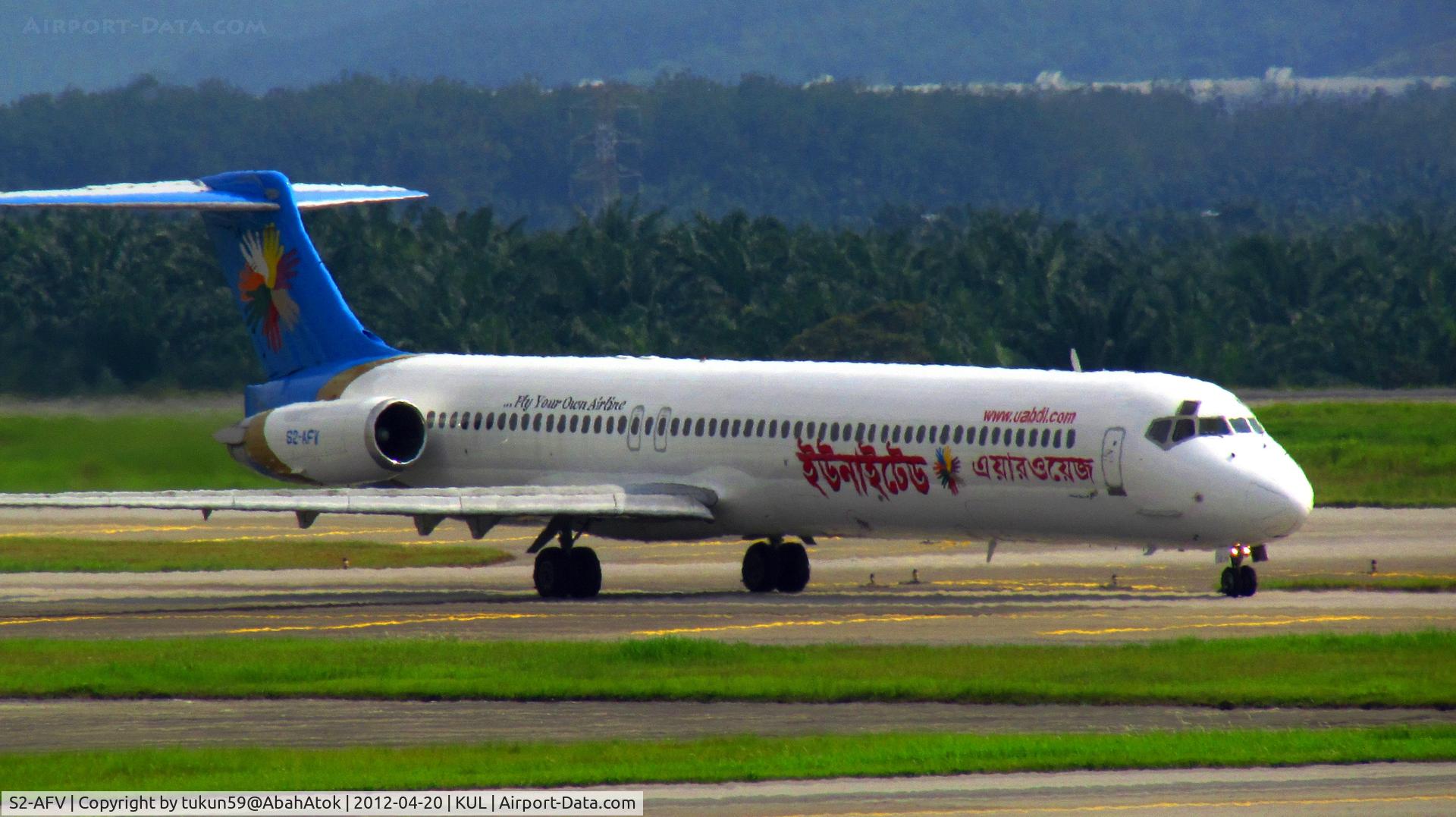 S2-AFV, 1993 McDonnell Douglas MD-83 (DC-9-83) C/N 53377, United Airways