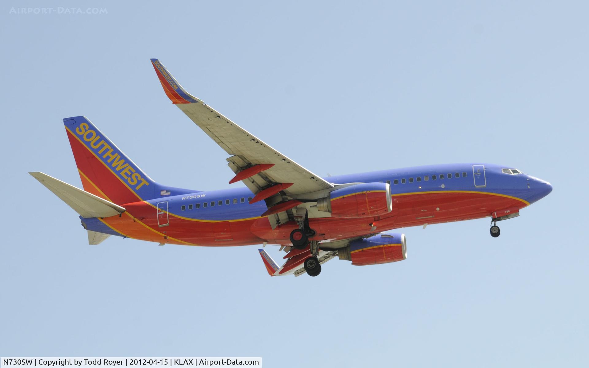 N730SW, 1999 Boeing 737-7H4 C/N 27862, Arriving at LAX on 24R