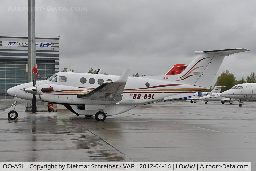 OO-ASL, 1982 Beech 200C Super King Air C/N BL-49, ASL Beech 200