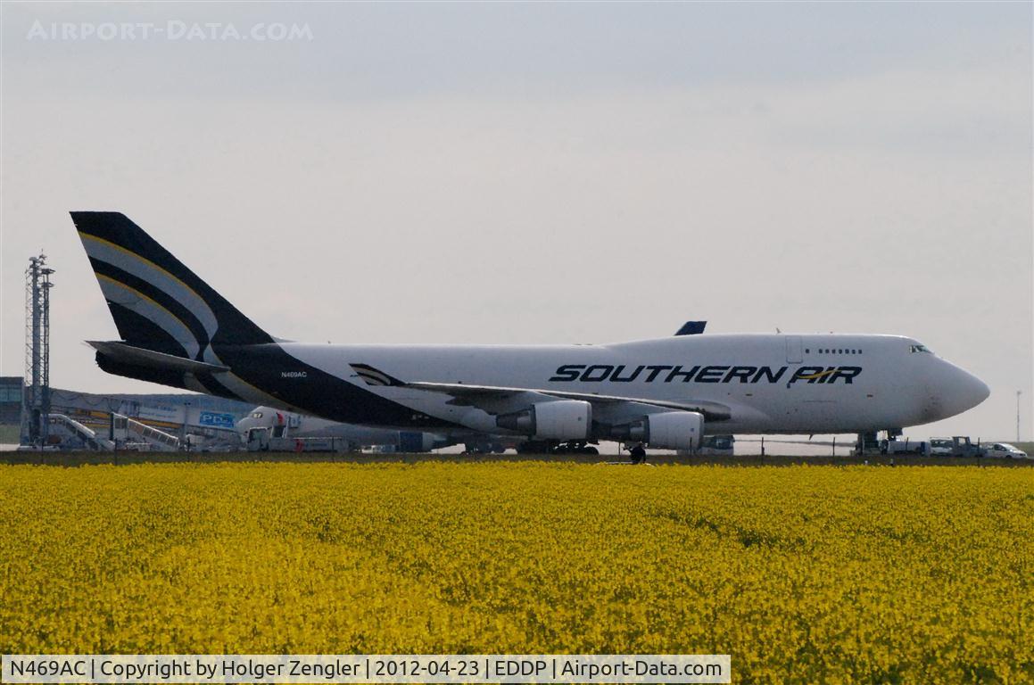 N469AC, 1998 Boeing 747-4F6 C/N 27602, Big bird and rape.......