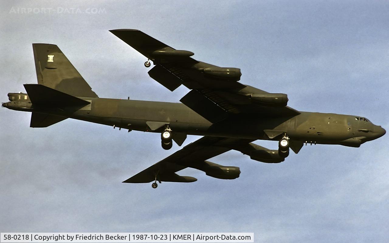 58-0218, 1958 Boeing B-52G Stratofortress C/N 464286, on final