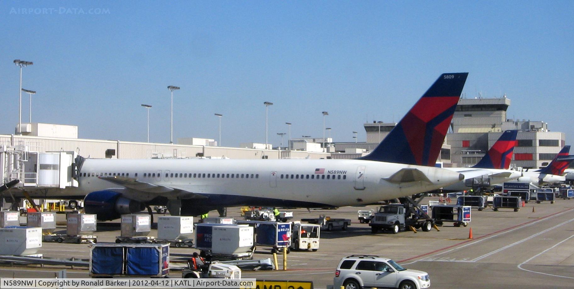 N589NW, 2003 Boeing 757-351 C/N 32989, ATL, GA