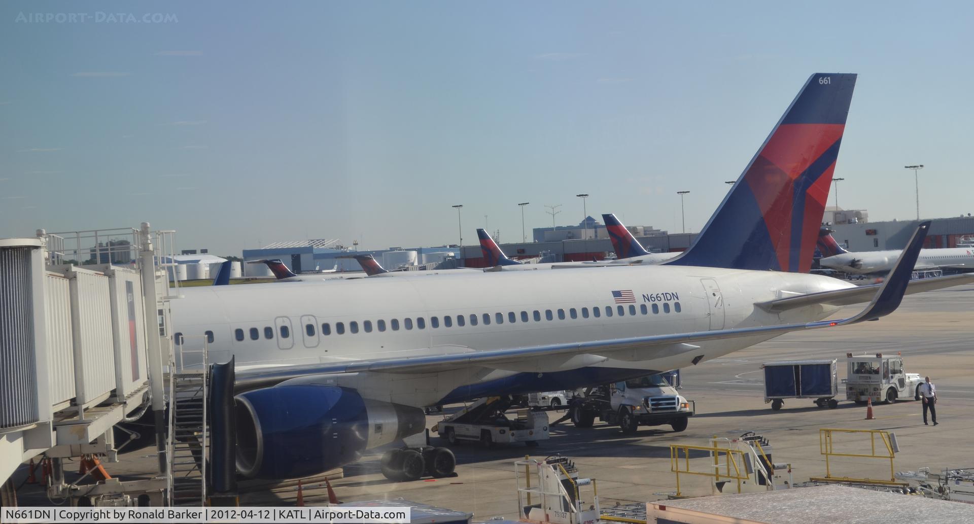 N661DN, 1990 Boeing 757-232 C/N 24972, ATL, GA