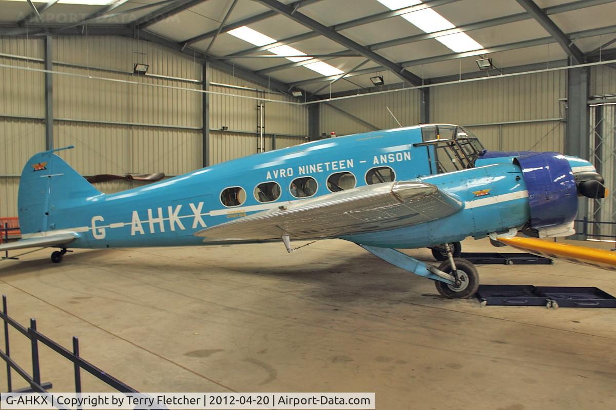 G-AHKX, 1946 Avro 652A Anson C.19 Series 2 C/N 1333, Shuttleworth Collection at Old Warden