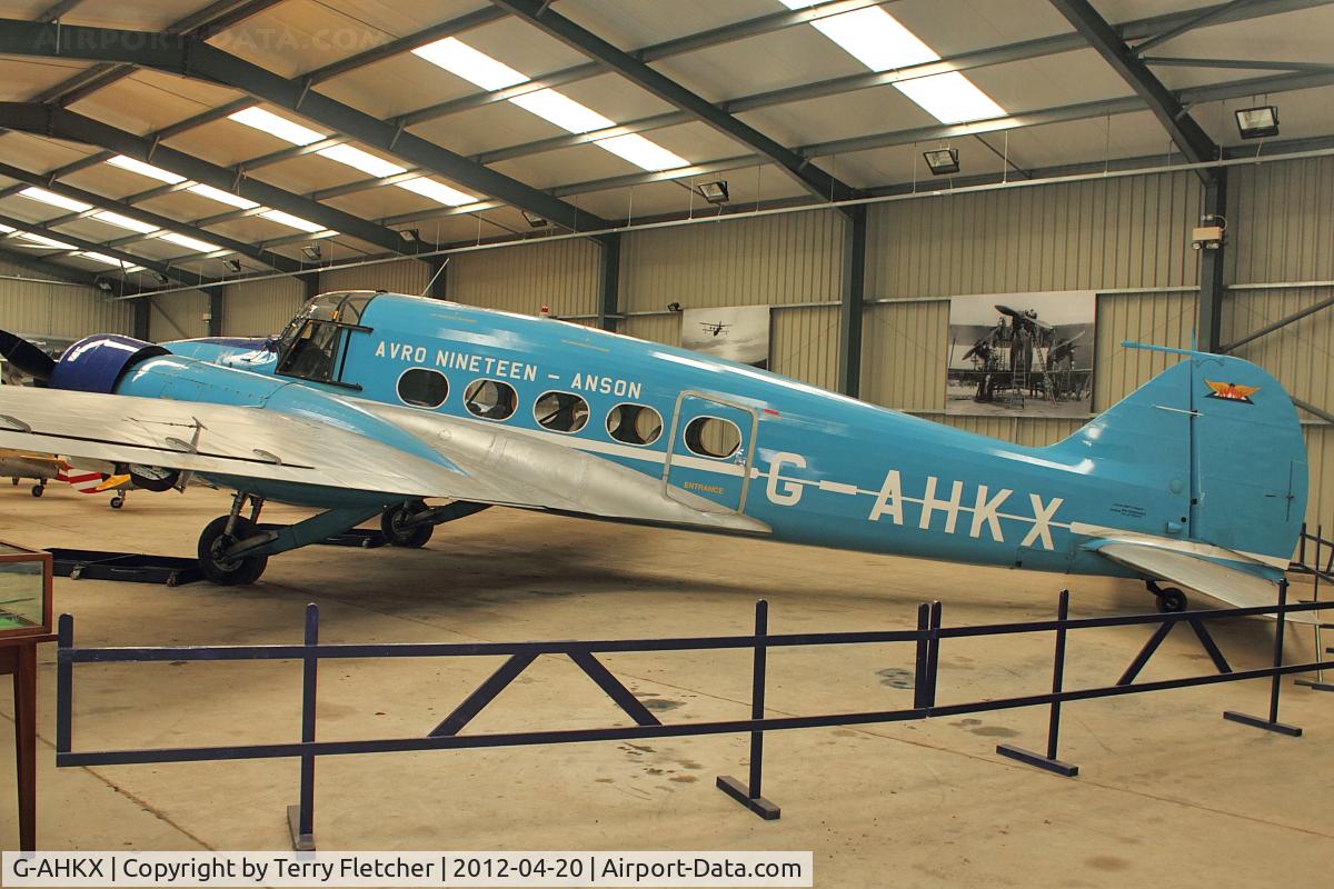 G-AHKX, 1946 Avro 652A Anson C.19 Series 2 C/N 1333, Shuttleworth Collection at Old Warden