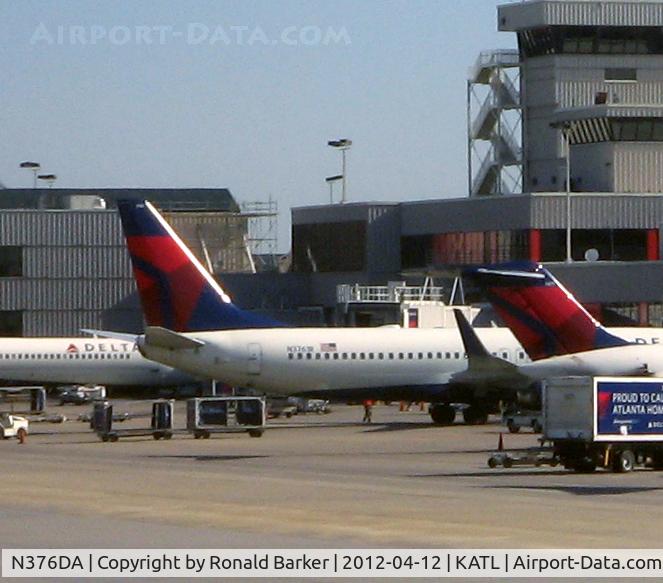 N376DA, 1999 Boeing 737-832 C/N 29624, ATL, GA