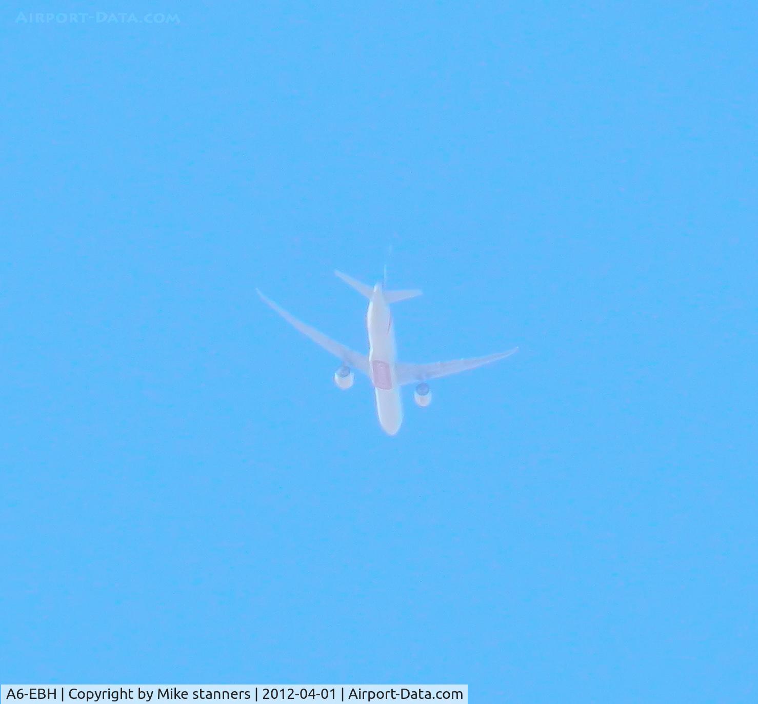 A6-EBH, 2005 Boeing 777-31H/ER C/N 32707, Emirates B777-300 Flying ott my garden Heading for Glasgow on flight UAE27