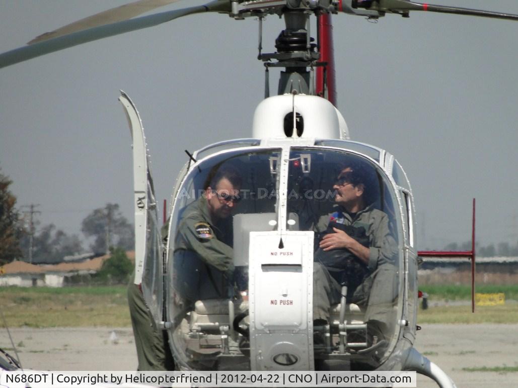 N686DT, 1974 Aérospatiale SA-341G Gazelle C/N 1200, Turning on lights and checking other switches