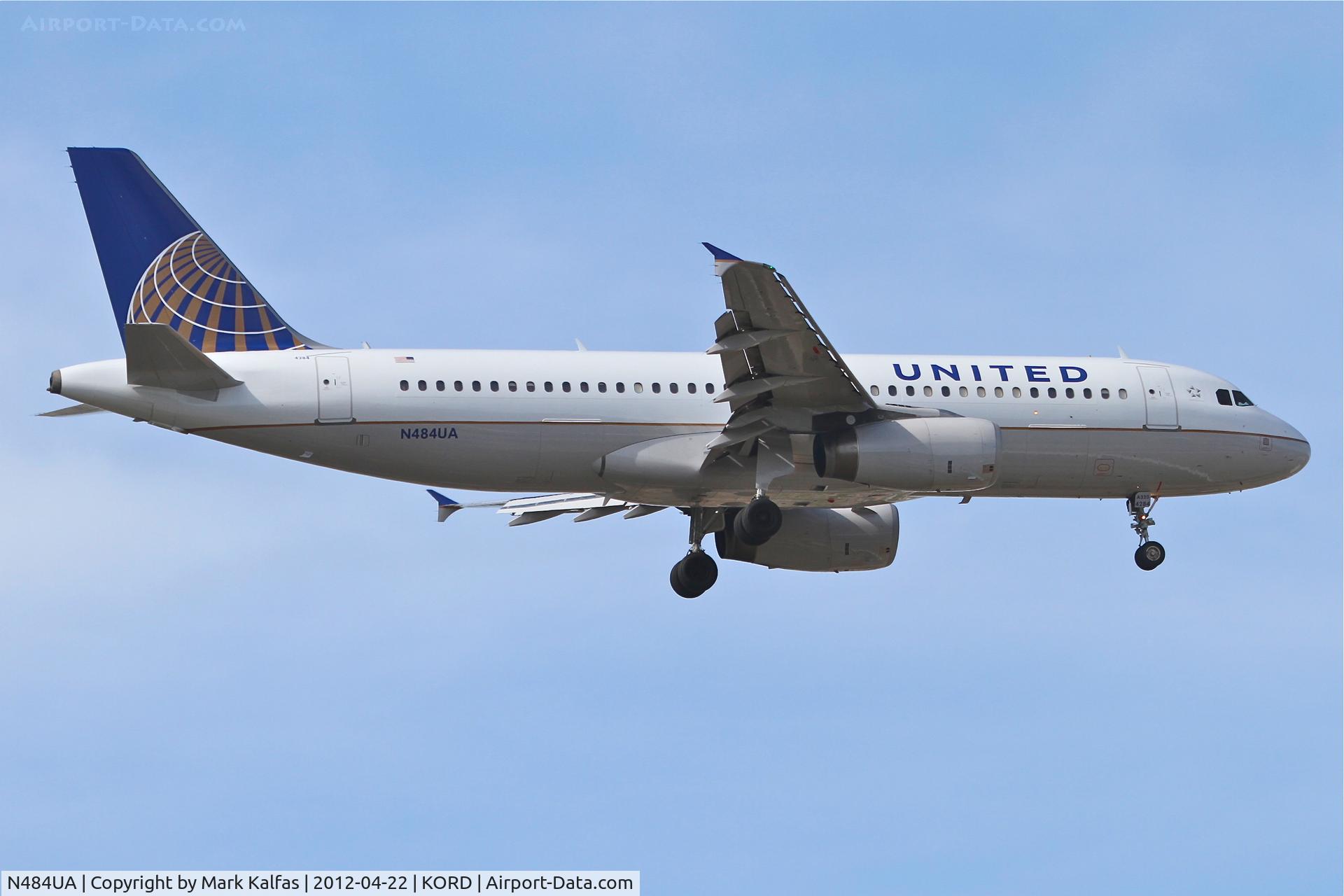 N484UA, 2001 Airbus A320-232 C/N 1609, United Airlines Airbus A320-232, UAL622 arriving from Minneapolis/KMSP, RWY 10 approach KORD.