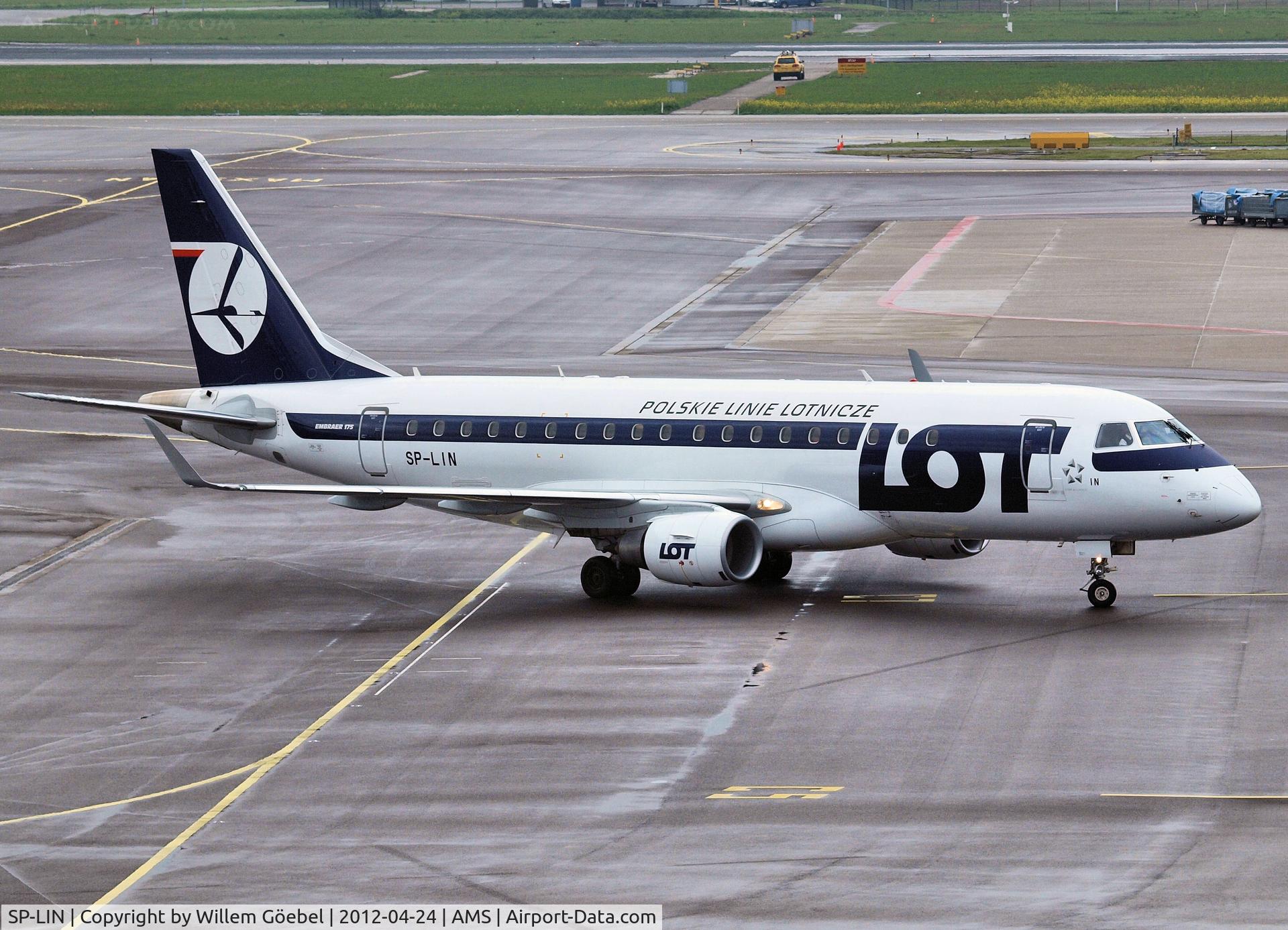 SP-LIN, 2010 Embraer 175LR (ERJ-170-200LR) C/N 17000313, Taxi to the gate of Schiphol Airport