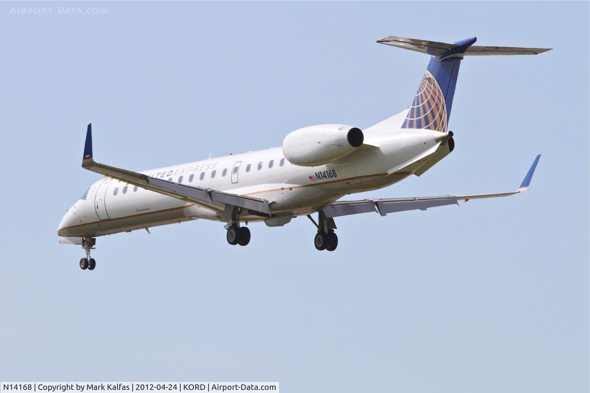 N14168, 2004 Embraer ERJ-145XR (EMB-145XR) C/N 14500840, ExpressJet/United Express Embraer EMB-145XR, ASQ6063 arriving from Peoria Intl./KPIA, RWY 28 approach KORD.
