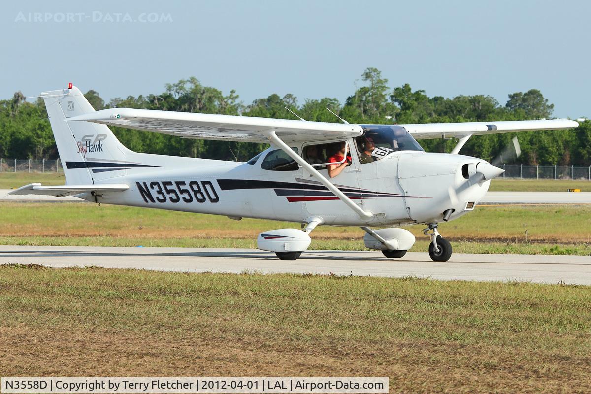 N3558D, 2001 Cessna 172S C/N 172S8868, At 2012 Sun N Fun