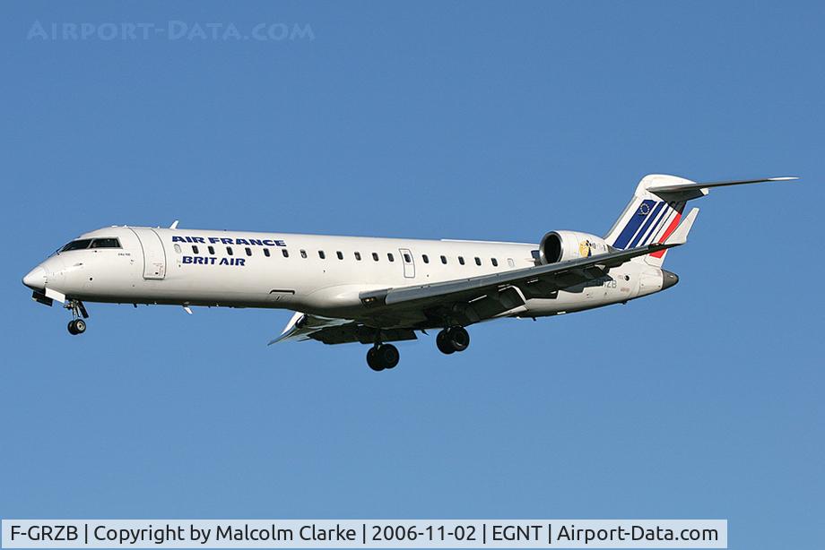 F-GRZB, Canadair CRJ-702 (CL-600-2C10) Regional Jet C/N 10007, Canadair CL-600-2C10 Regional Jet CRJ-702, Newcastle Airport, November 2006.
