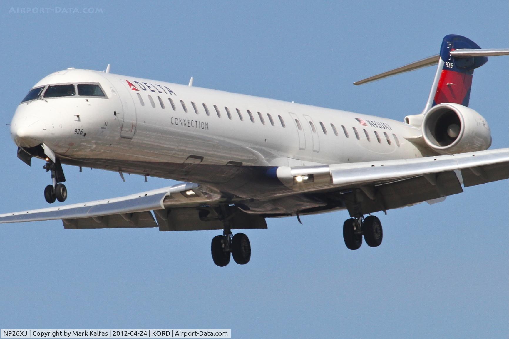 N926XJ, 2008 Canadair CL-600-2D24 Regional Jet CRJ-900 C/N 15184, Pinnacle Airlines/Delta Connection Bombardier CL600-2D24, FLG3388 arriving from KMEM, RWY 28 approach KORD.