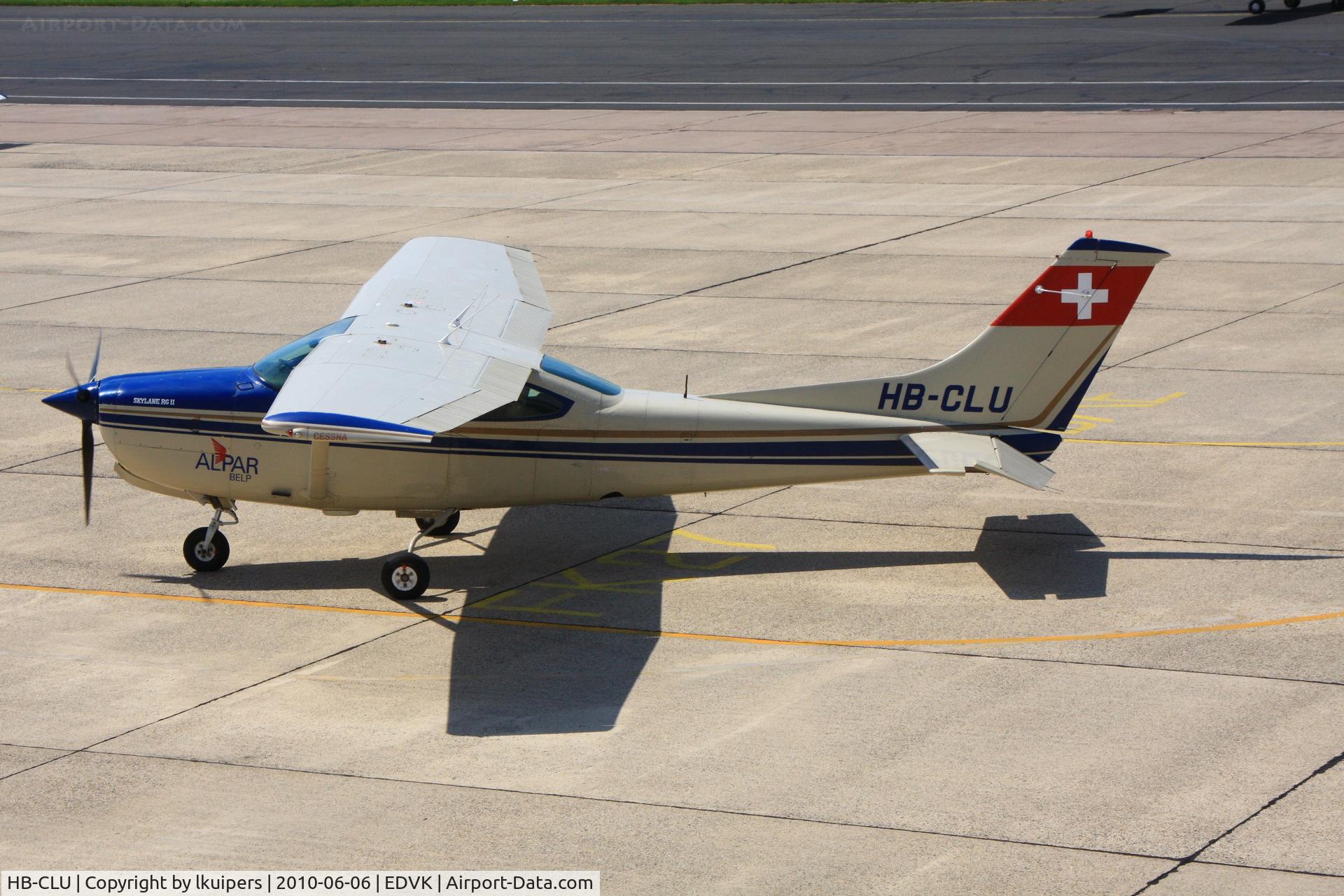 HB-CLU, 1981 Reims FR182 Skylane RG C/N FR1821776, Just arrived at Kassel Calden on a hot Sunday afternoon